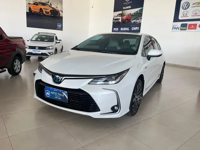 Carro Toyota Corolla 2023 Altis Hybrid Premium 1.8 Flex