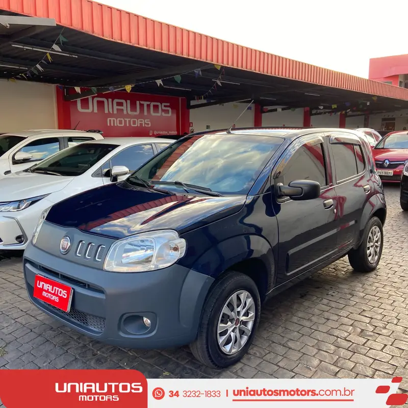 Fiat Uno Vivace Celeb. 1.0 8V (Flex) 4p
