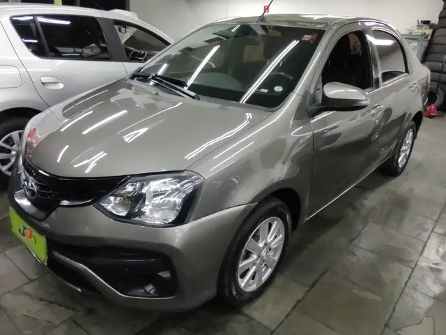 Carro Toyota Etios Sedan 2020 X Plus 1.5 (Aut) (Flex)