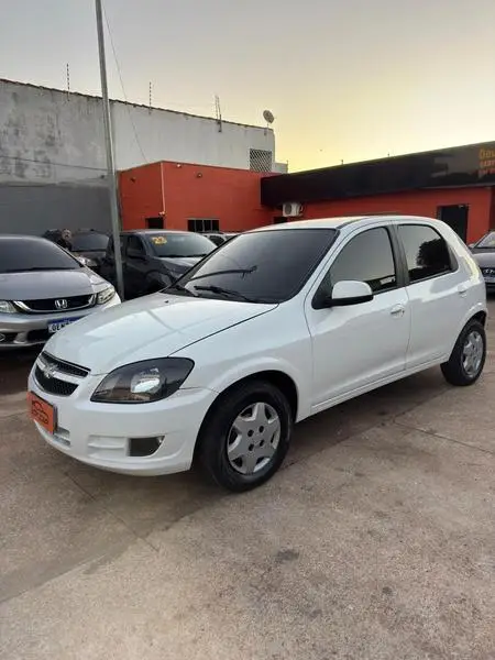 Carro Chevrolet Celta 2015 LT 1.0 (Flex)