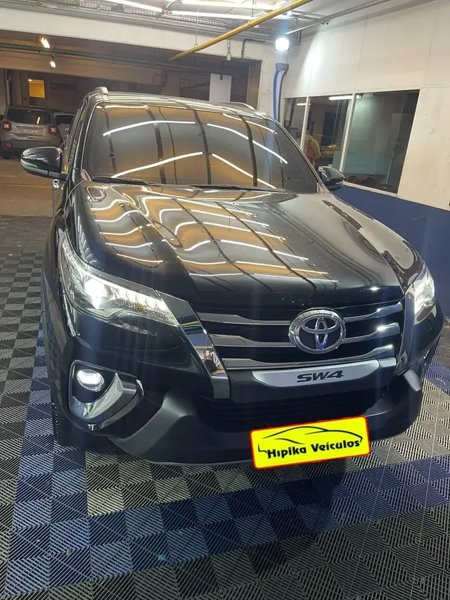 Carro Toyota SW4 2020 2.8 TDI SRX 7L 4x4 (Aut) (Diesel)