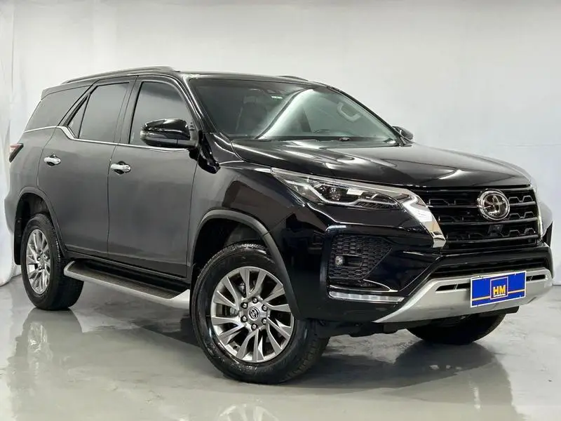 Toyota SW4 SRX 2.8 turbodiesel 7L 4x4 (Aut)