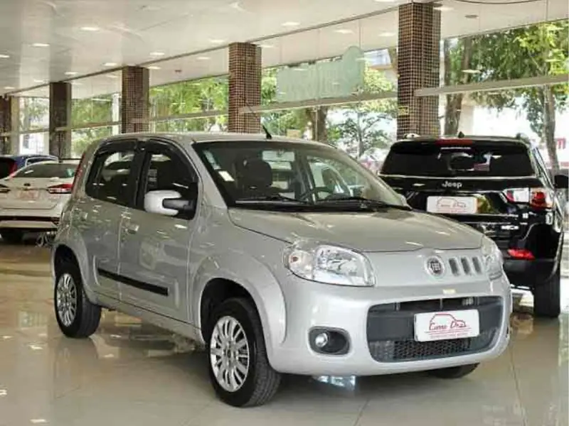 Fiat Uno Vivace 1.0 8V (Flex) 4p