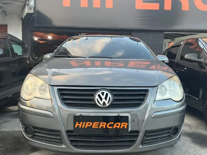 Volkswagen Polo Sedan 1.6 8V (Flex)