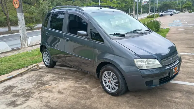 Carro Fiat Idea 2006 ELX 1.4 (Flex)