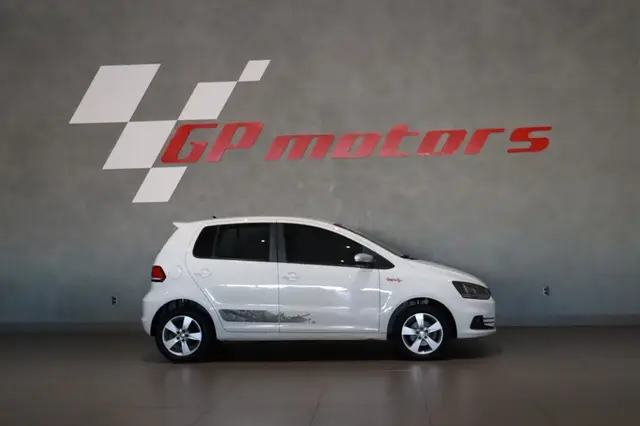 Carro Volkswagen Fox 2016 1.6 MSI Rock in Rio (Flex)