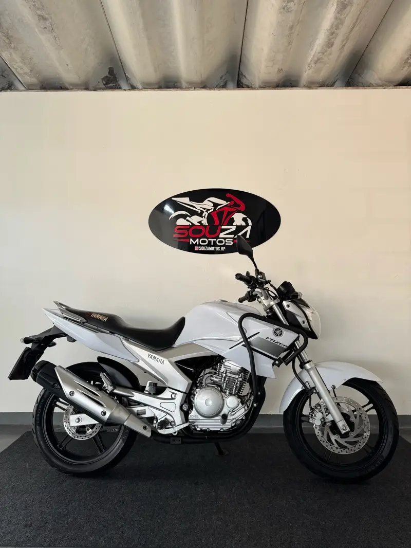 Yamaha Black Edition