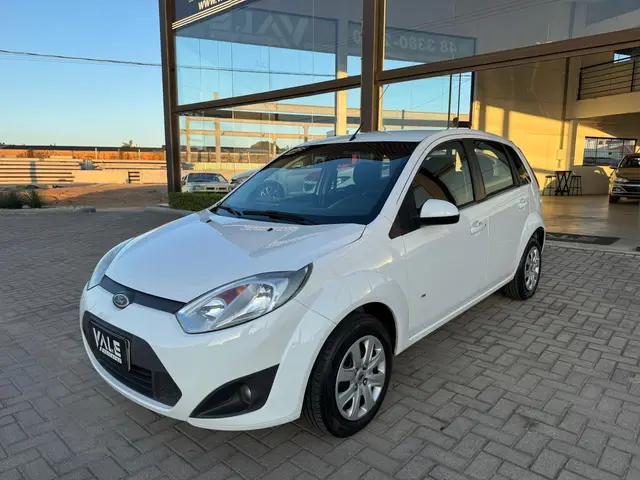 Carro Ford Fiesta Hatch 2014 SE 1.0 RoCam (Flex)