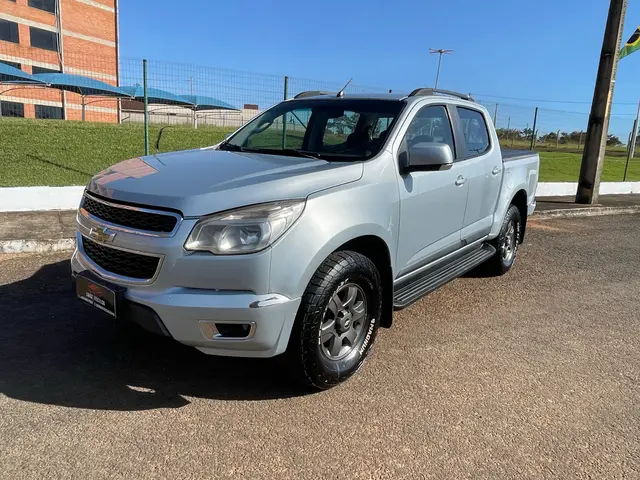 Carro Chevrolet S10 Cabine Dupla 2013 S10 LT 2.8 diesel (Cab Dupla) 4x2