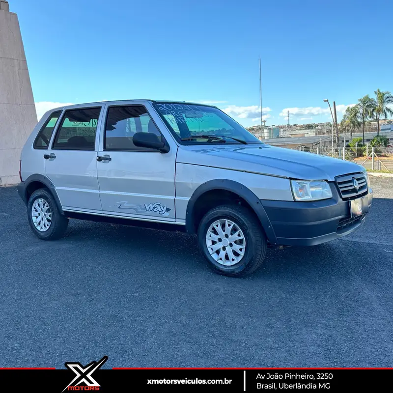 Fiat Uno Way Celeb. 1.0 8V (Flex) 4p