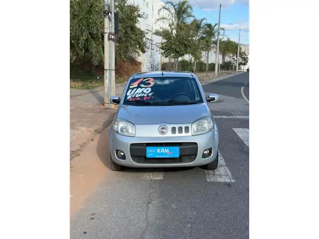 Carro Fiat Uno 2013 Vivace 1.0 8V (Flex) 4p