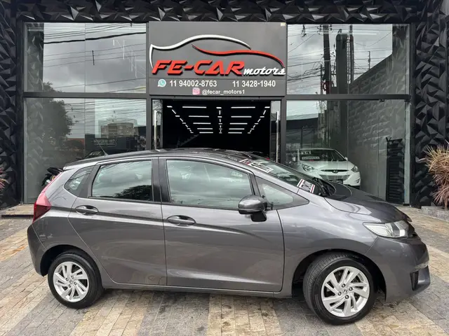 Carro Honda Fit 2016 1.5 16v LX CVT (Flex)