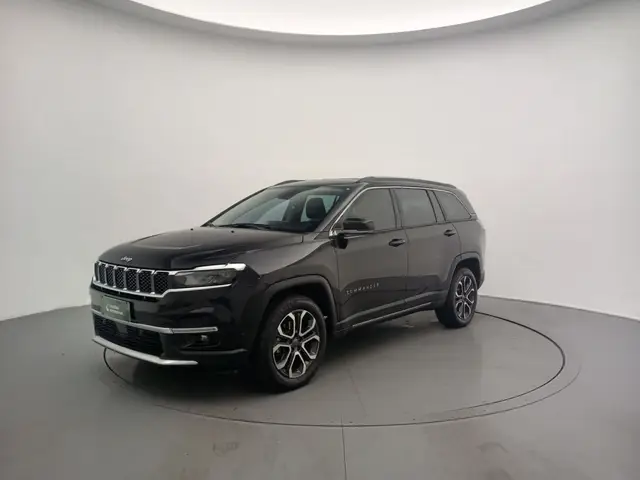 Carro Jeep Commander 2023 Limited 1.3 T270