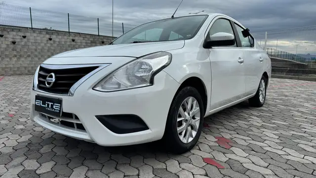 Carro Nissan Versa 2018 1.6 16V SV FlexStart CVT (Flex)