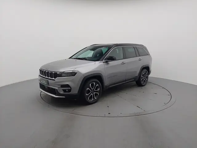 Carro Jeep Commander 2024 Limited 1.3 T270
