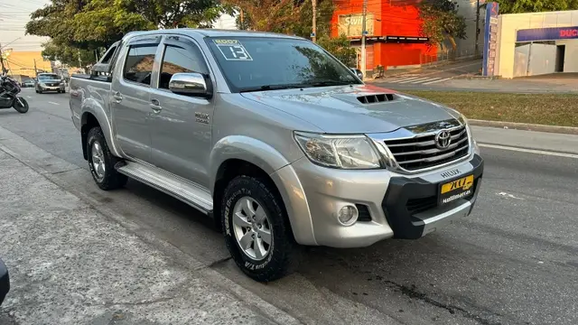 Carro Toyota Hilux Cabine Dupla 2013 Hilux 3.0 TDI 4x4 CD SRV (Aut)