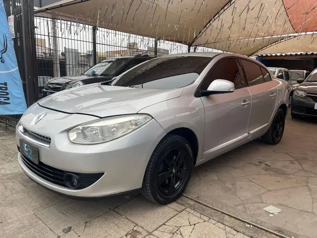 Carro Renault Fluence 2013 2.0 16V Dynamique (Flex)