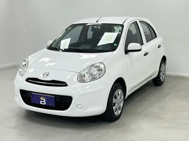 Carro Nissan March 2013 1.0 16V S (Flex)
