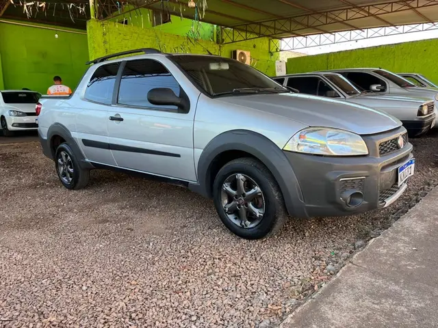 Carro Fiat Strada 2014 Working 1.4 (Flex) (Cabine Dupla)
