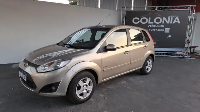 Carro Ford Fiesta Hatch 2013 SE Rocam 1.6 (Flex)