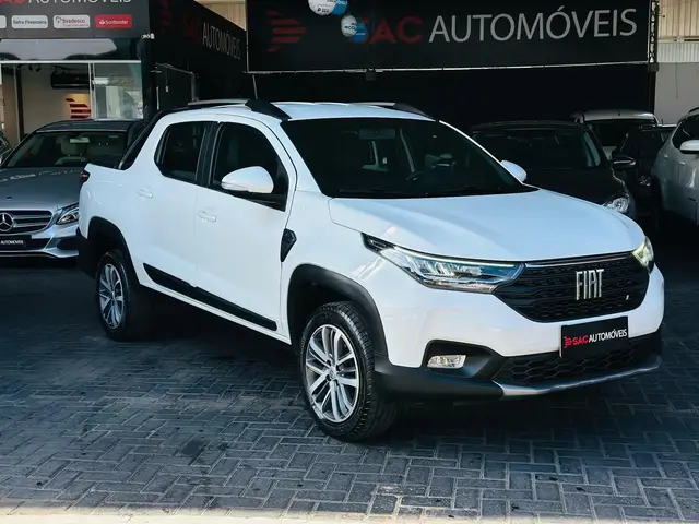 Carro Fiat Strada 2023 Volcano 1.3 CD (Flex)