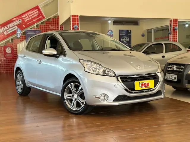 Carro Peugeot 208 2014 Griffe 1.6 16V (Flex) (Aut)
