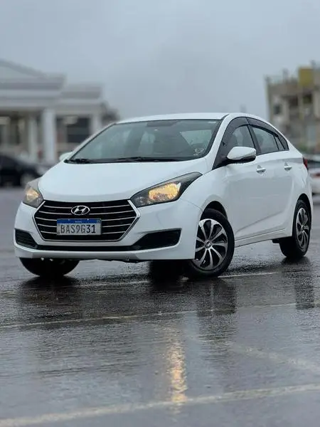 Carro Hyundai HB20S 2016 1.0 Comfort Plus (Flex)