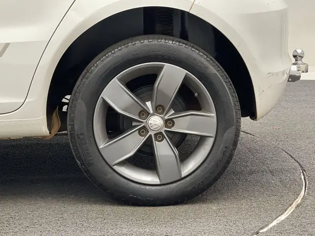 Carro Volkswagen Fox 2017 1.6 MSI Run (Flex)