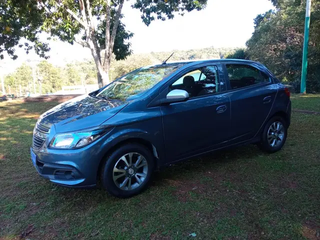 Carro Chevrolet Onix 2014 1.0 Loolapalooza SPE/4