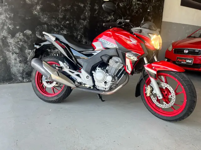Moto Honda CB 250F Twister 2021 (CBS)