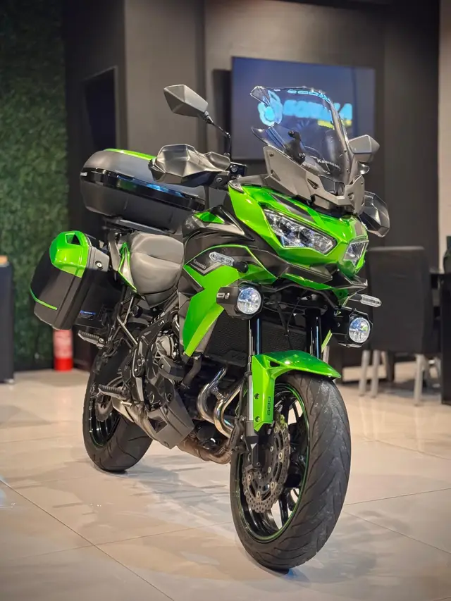 Moto Kawasaki Versys 2023 Tourer