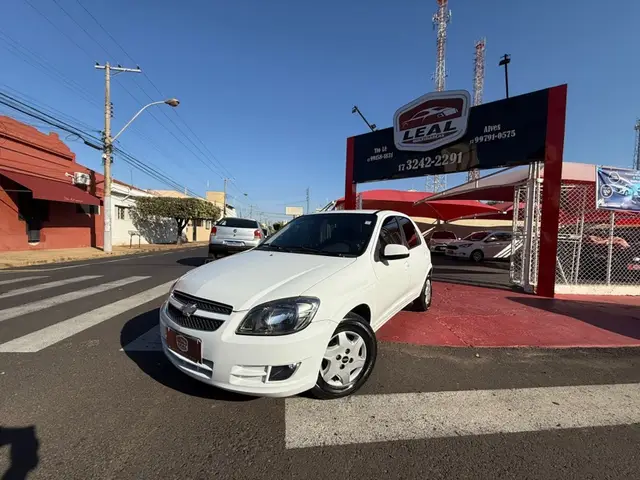 Carro Chevrolet Celta 2015 LT 1.0 (Flex)