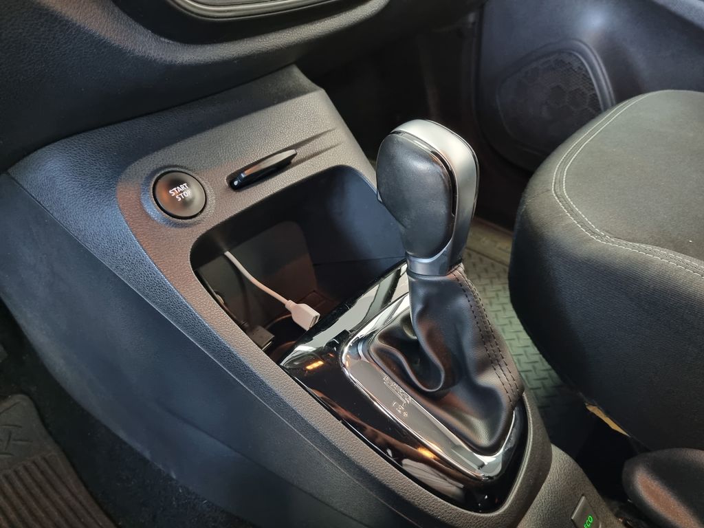 Captur Intense 1.6 16v SCe CVT (Flex)