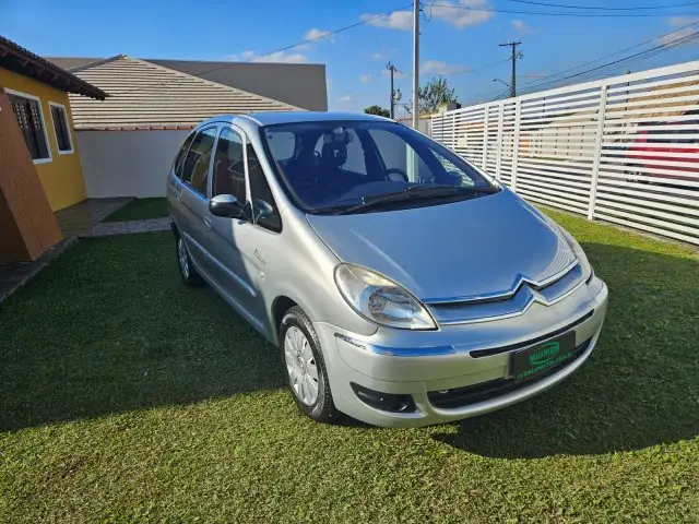 Carro Citroën Xsara Picasso 2010 Exclusive 1.6 16V (flex)