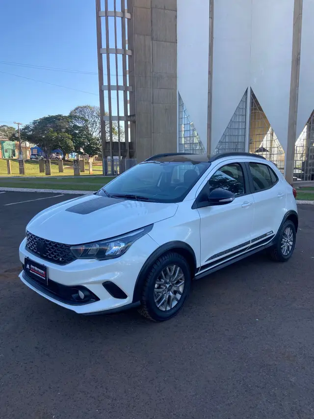 Carro Fiat Argo 2021 Trekking 1.3 (Flex)