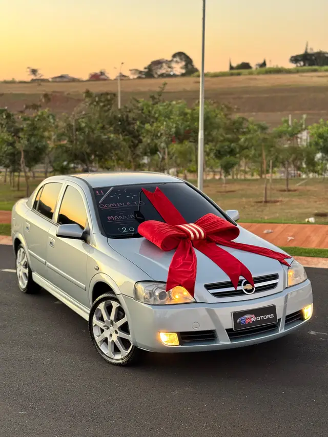 Carro Chevrolet Astra Sedan 2011 Advantage 2.0 (Flex)