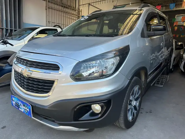 Carro Chevrolet Spin 2016 Activ 1.8 (Flex) (Aut)