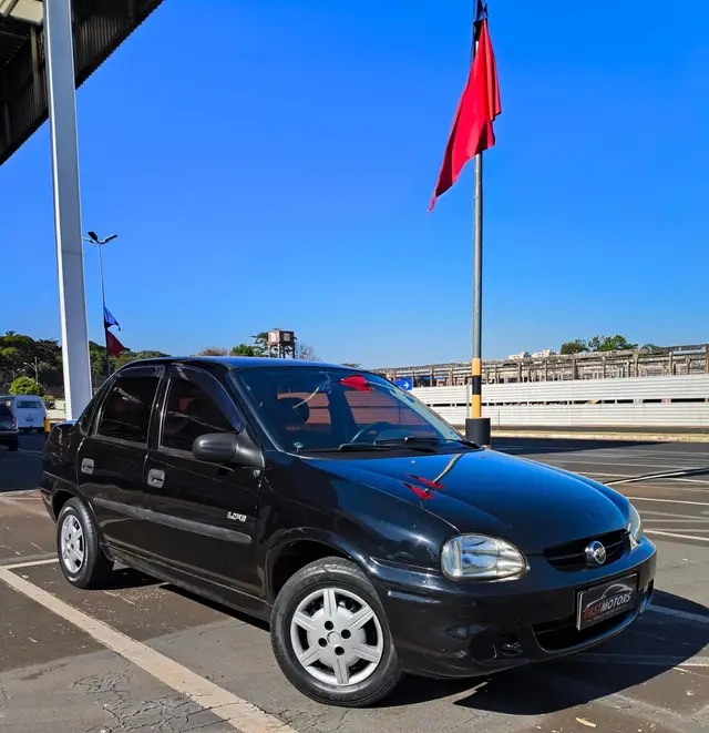 Carro Chevrolet Classic 2008 Corsa Sedan  Life 1.0 VHC (Flex)