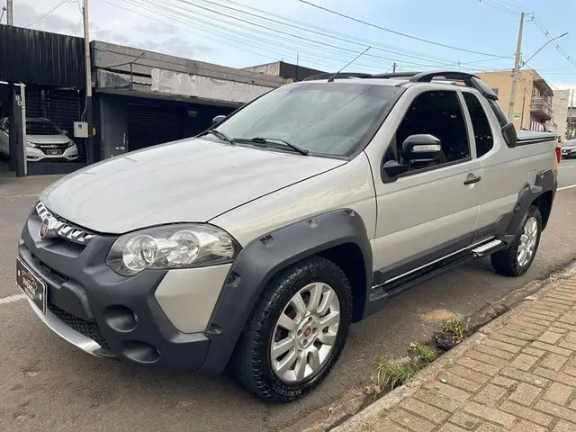 Carro Fiat Strada 2016 Adventure Ext. 1.8  Dual. Flex CD