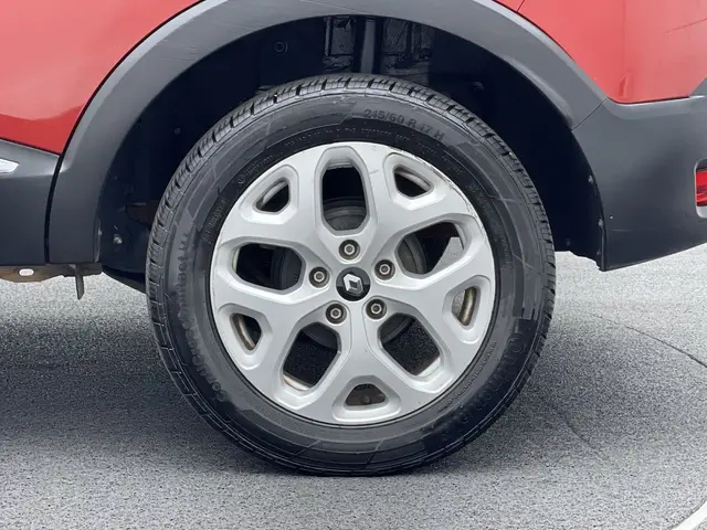 Carro Renault Captur 2018 Zen 1.6 16v SCe (Flex)