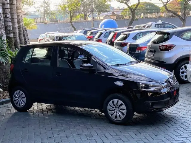 Carro Volkswagen Fox 2014 1.0 TEC  BlueMotion (Flex) 2p