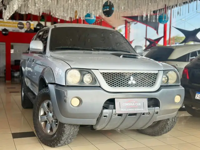 Carro Mitsubishi L200 Triton Outdoor 2012 HPE 2.5 4X4