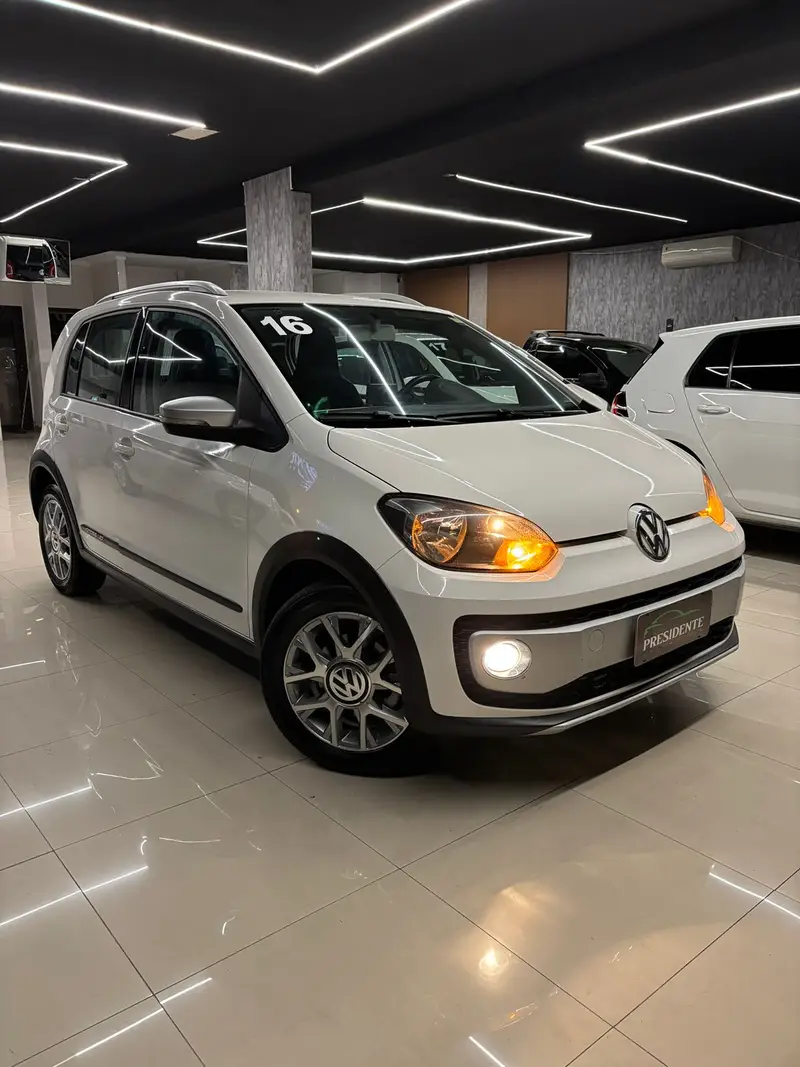 Volkswagen Up! 1.0 12v TSI E-Flex Cross