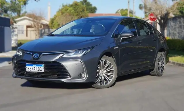 Carro Toyota Corolla 2023 Altis Hybrid Premium 1.8 Flex