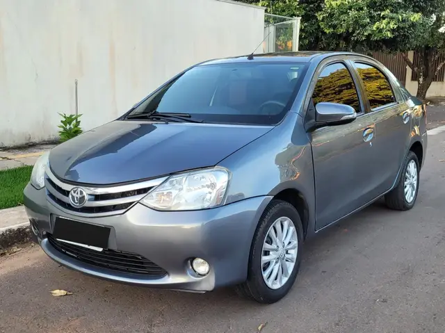 Carro Toyota Etios Sedan 2016 XLS 1.5 (Flex)