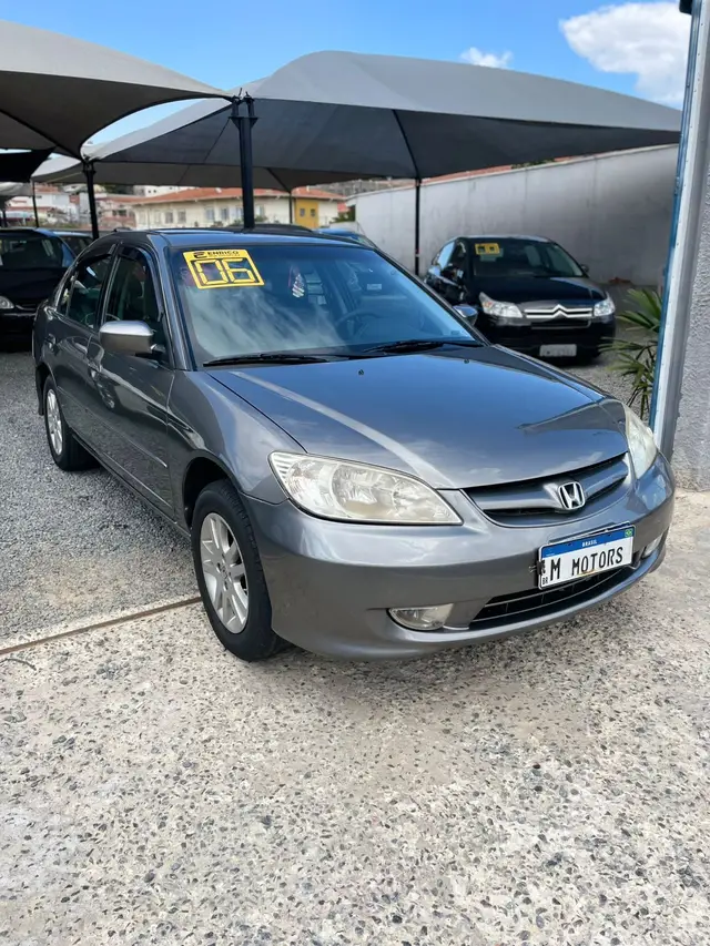 Carro Honda Civic 2006 Sedan LX 1.7 16V