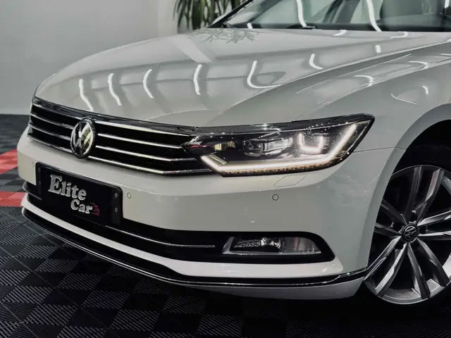 Carro Volkswagen Passat 2018 Highline 2.0 TSI DSG