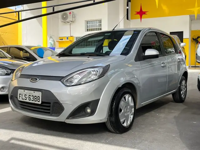 Carro Ford Fiesta Sedan 2014 SE 1.6 Rocam (Flex)