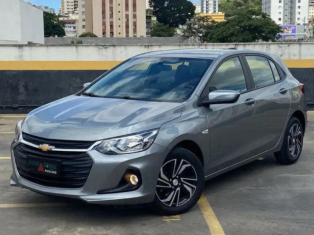 Carro Chevrolet Onix 2024 LT 1.0