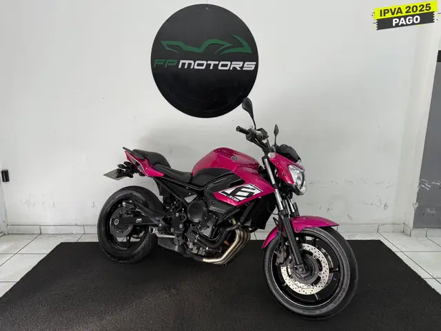 Moto Yamaha XJ6 N 2015 XJ6 N 600 (ABS)